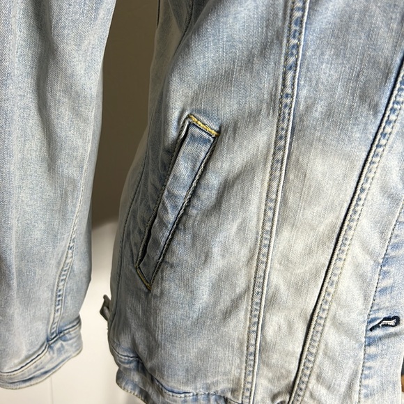 LuLaRoe Denim Jacket - Picture 3 of 7